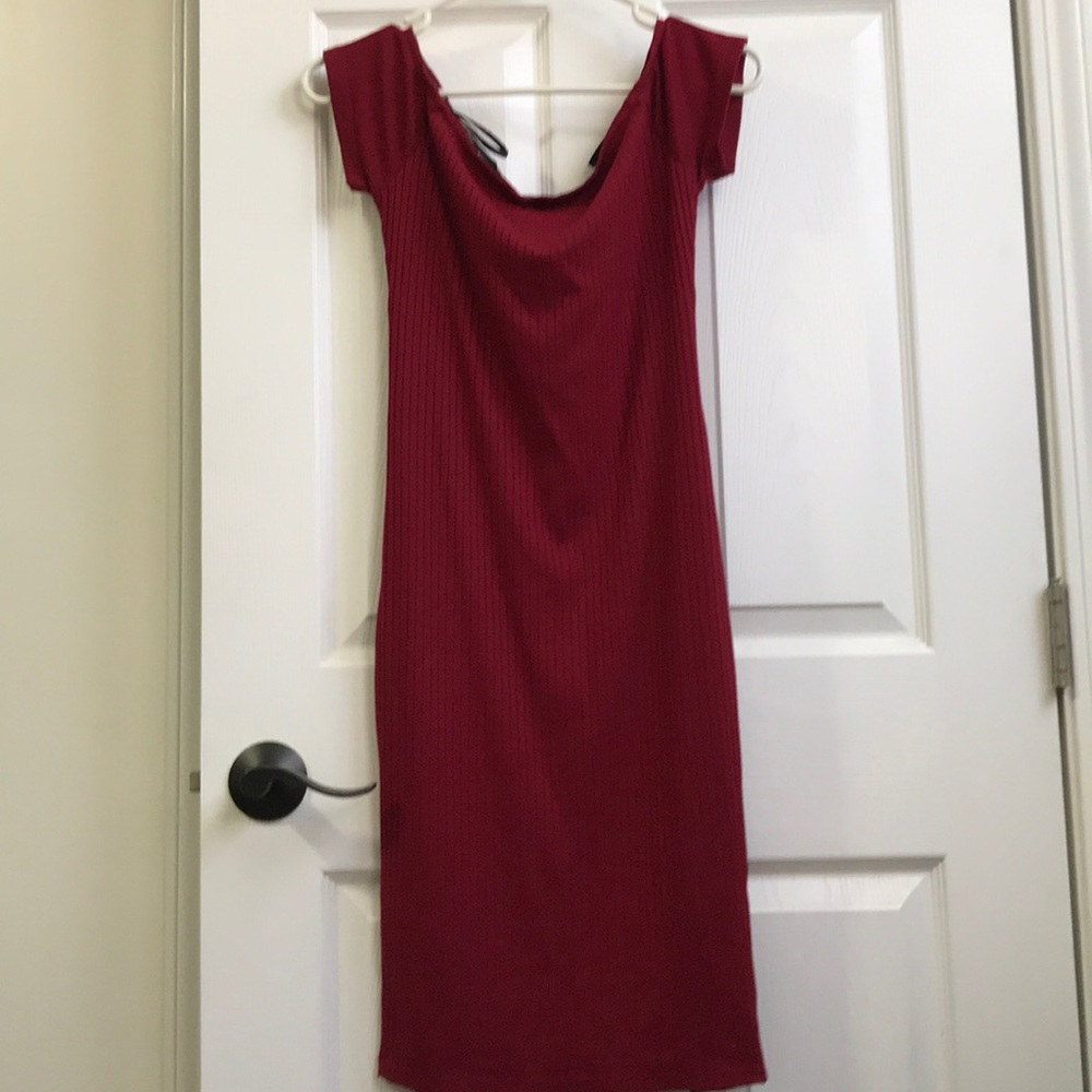 Dress - Picture 3 of 3